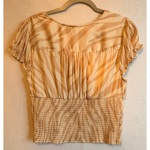 Free People Tiger Print V Neck Smocked Waist Short Sleeve Blouse Top XL - Picture 2 of 8